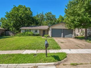 1106 High Point Rd, Arlington, TX 76015