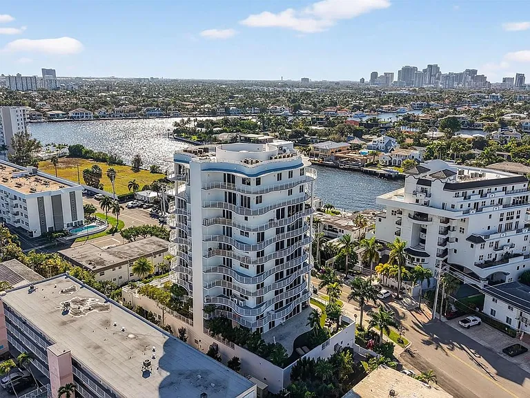 612 Bayshore Dr #702 — Photo 41