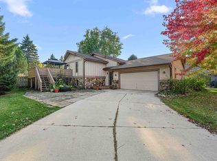 470 Meadow Ct, Fond Du Lac, WI 54935