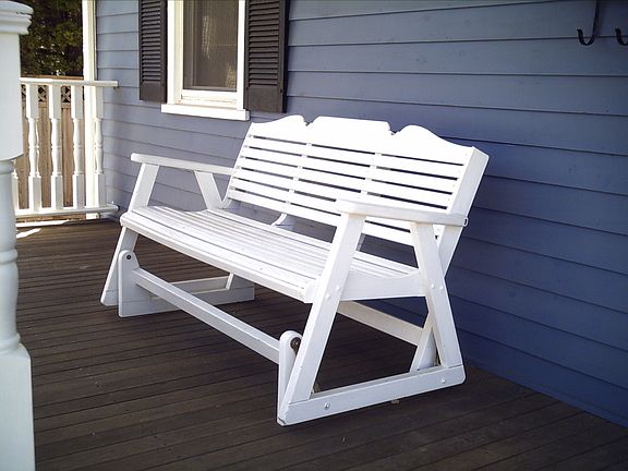 Relaxing Front Porch Swing