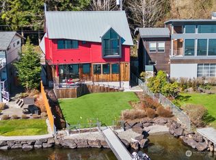 13194 Riviera Pl NE, Seattle, WA 98125