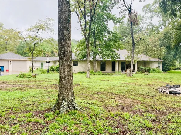 14212 & 14216 Horseshoe Bnd, Conroe, TX 77384
