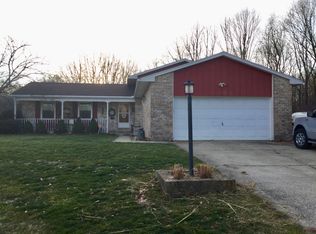 1901 Kenneth St, Urbana, IL 61802