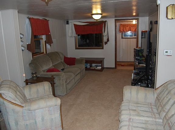3rd image of 908 9th Ave SE
