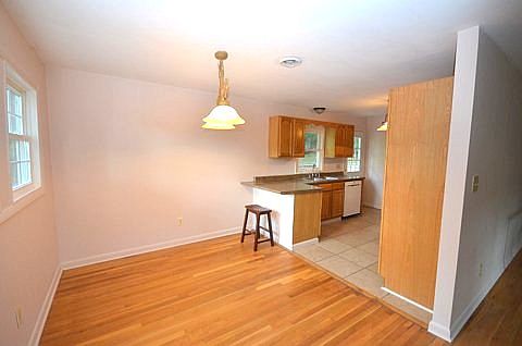 4th image of 113 Hermitage Dr