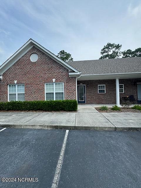 1st image of 310 Hibiscus Way