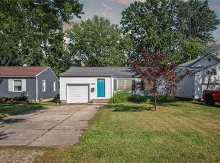 33894 Lawton Ave, Eastlake, OH 44095