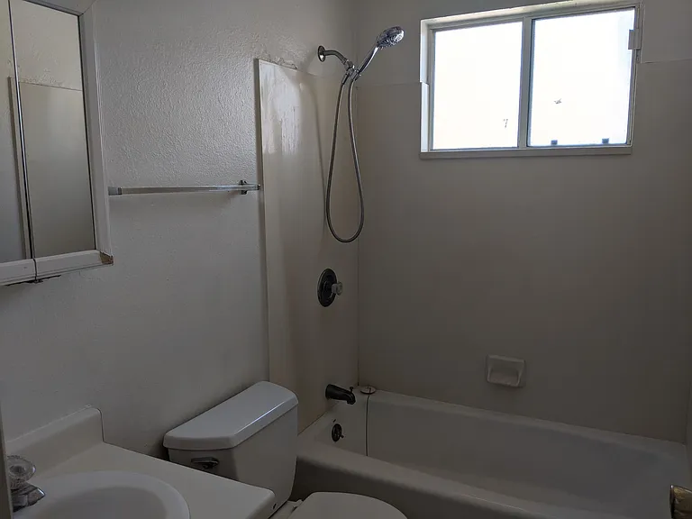 247 N 200 E #A — Photo 8