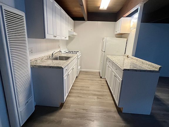 3rd image of 393 Park Ave #7
