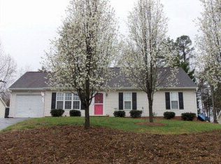 5081 Windsbury Ridge Rd, Clemmons, NC 27012
