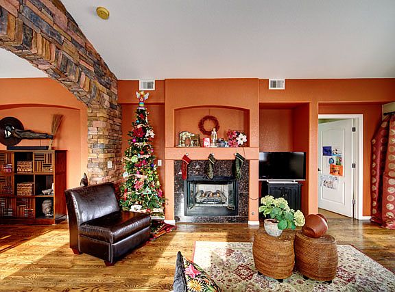 Spacious Living Room