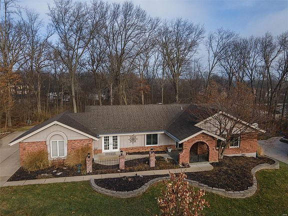 2nd image of 15109 Isleview Dr