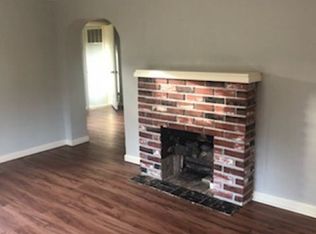 861 W Whiteside St, Springfield, MO 65807