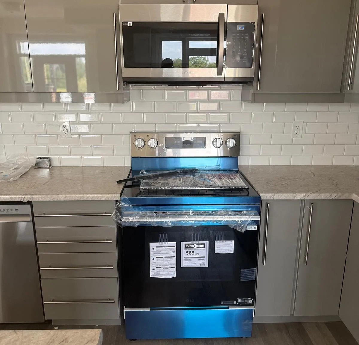 2 bed, $2,300 — Photo 3