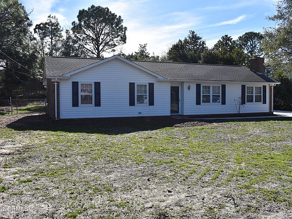 3rd image of 929 Lorraine Drive