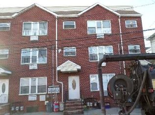 3105 Lewmay Rd, Far Rockaway, NY 11691