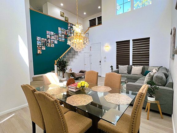 Dining/Livingroom