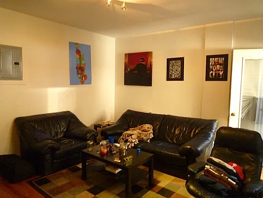 Rented by Friedman Roth Realty | media 20