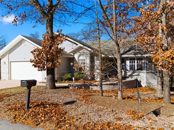 12 Lyndhurst Dr, Bella Vista, AR 72714