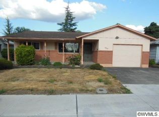 966 Oregon Way, Woodburn, OR 97071