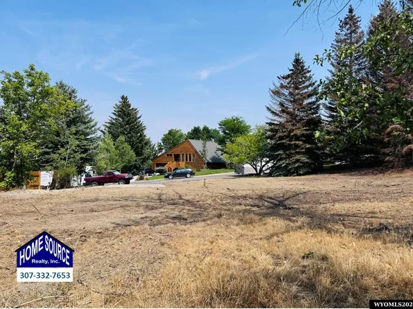 801 Vance Dr, Lander, WY 82520