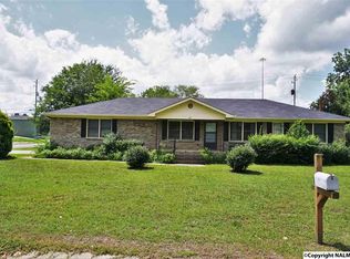 801 W Arbor Dr NW, Huntsville, AL 35811
