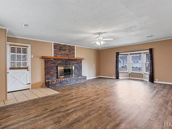 3rd image of 4116 Cornus Dr