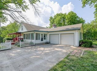 11905 W 255th St, Louisburg, KS 66053