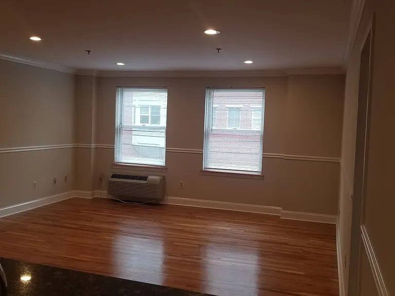 Clinton Square Apartments — Photo 8