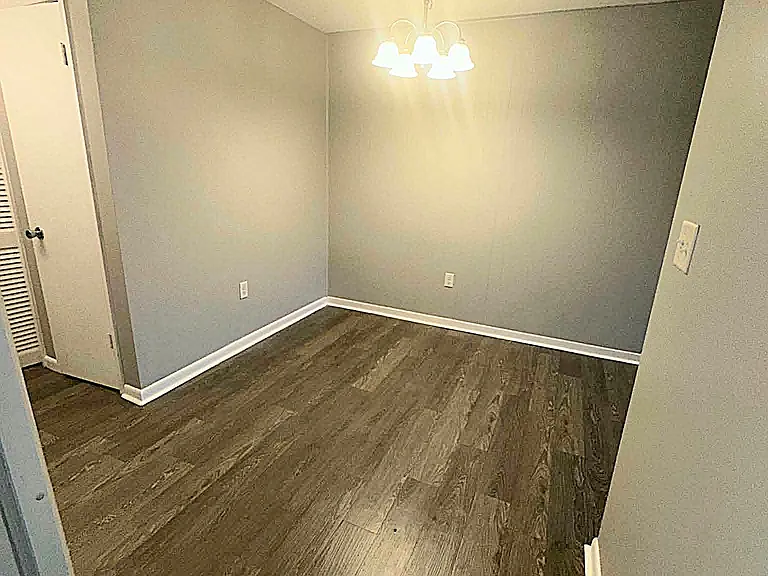 109 Stadium Rd #9 — Photo 9