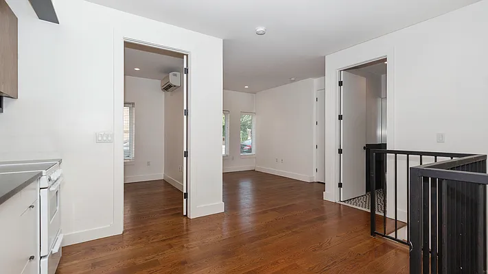 Rented by Nooklyn NYC LLC | media 25