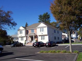 289 North Ave APT 7, Abington, MA 02351