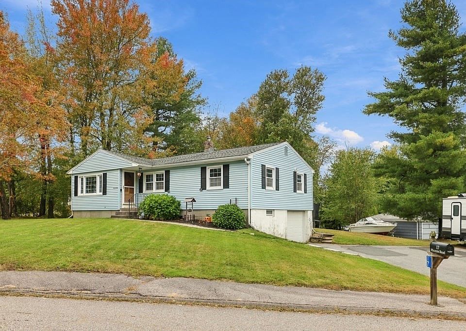 1st image of 17 Phoenix Rd