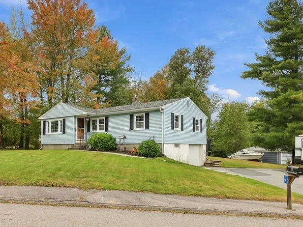 17 Phoenix Rd, Auburn, MA 01501