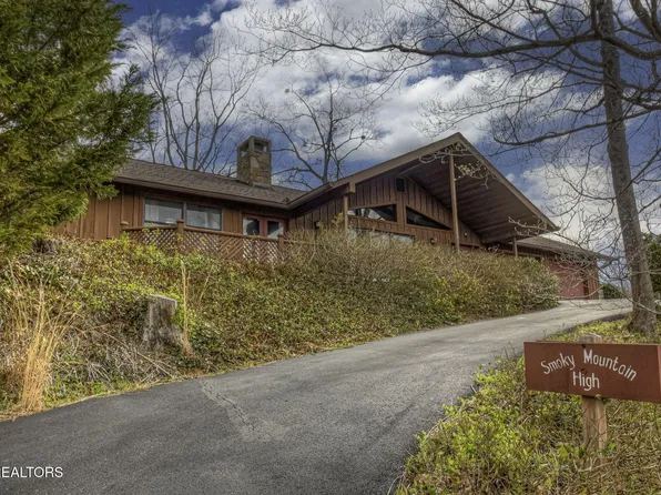 845 Vixen Run, Gatlinburg, TN 37738