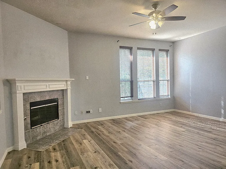 6597 Scottsdale Way — Photo 4