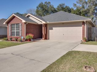 690 Edith Ln, Pensacola, FL 32534