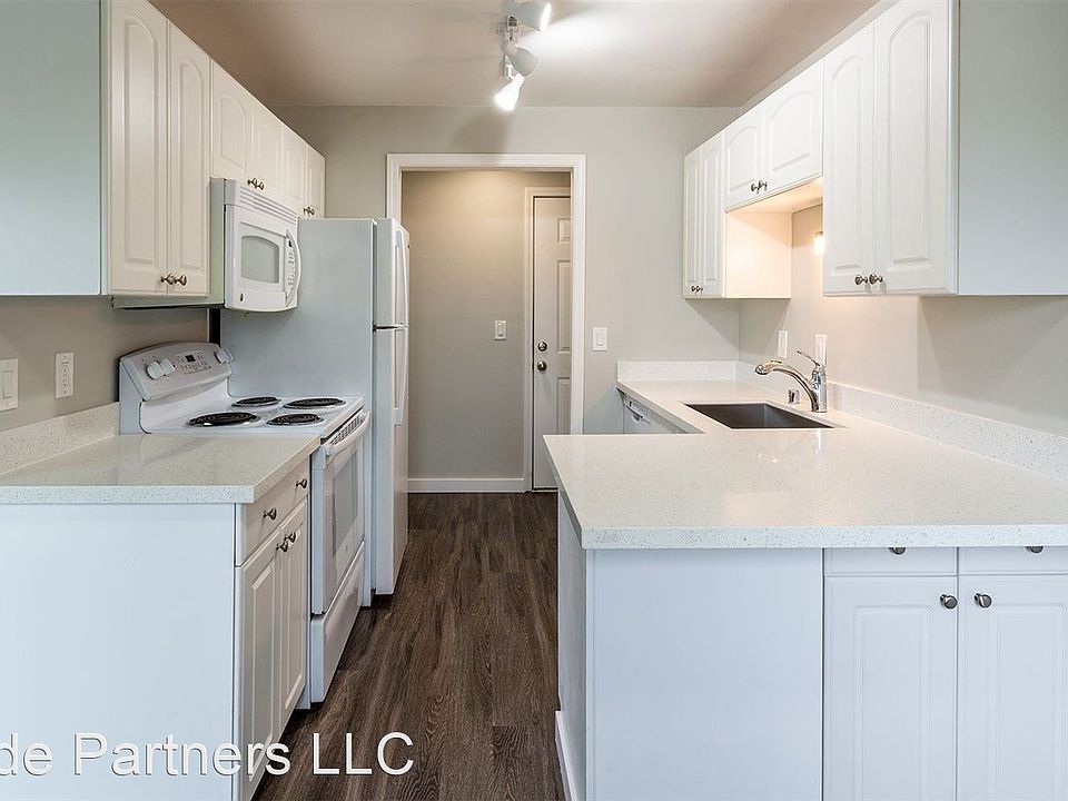 1st image of 10014 5th Ave NE APT 104