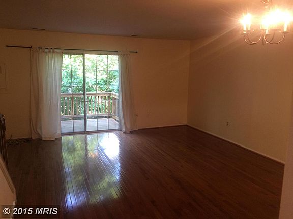 2nd image of 10551 Englishman Dr #190