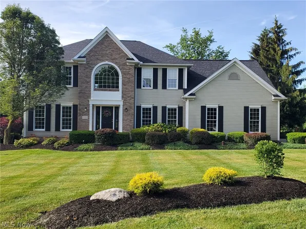 3430 Chestnut Hill Dr, Medina, OH 44256