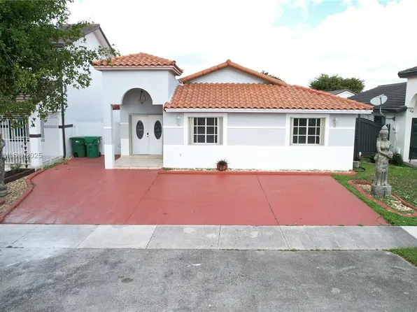 8989 NW 111th Ter, Hialeah Gardens, FL 33018