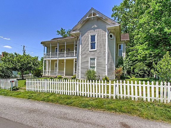 3rd image of 413 E Main St
