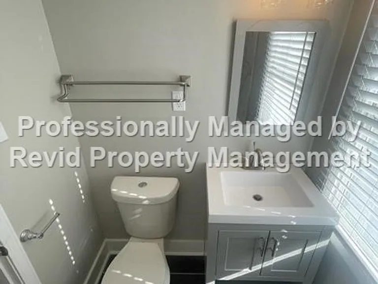 3523 Barwood Cir. — Photo 28