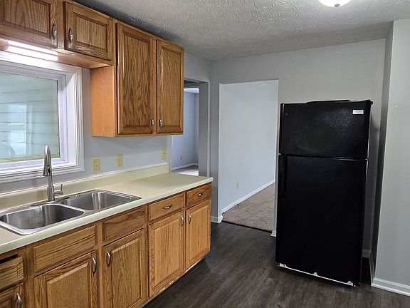 3rd image of 1133 North Ave NE