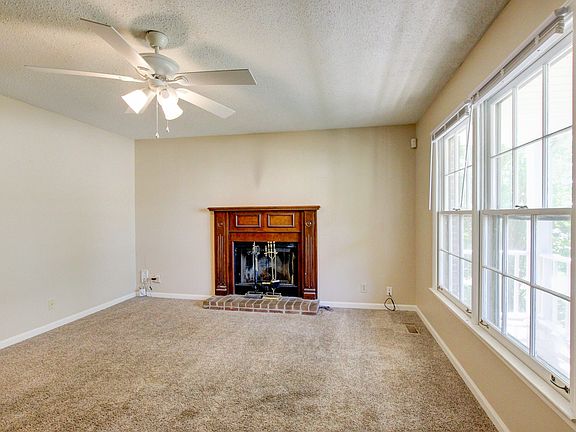 4th image of 2183 Bauling Ct