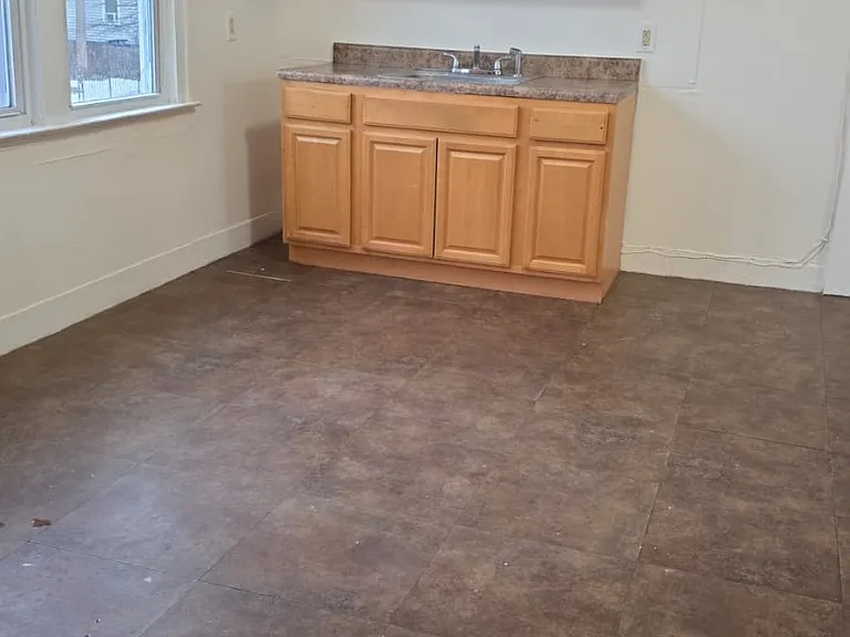 57 Maltby St #2F — Photo 1