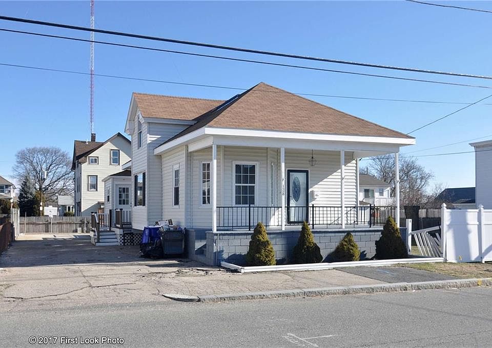 1st image of 128 Woodward Ave