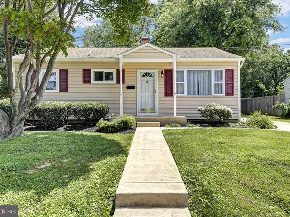 7 Cedarmere Rd, Owings Mills, MD 21117