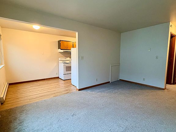 2nd image of 3200 NE 140th St APT 11