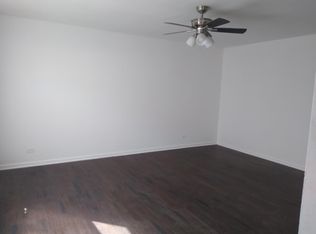 10081 Frontage Rd, Skokie, IL 60077